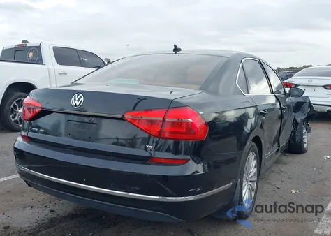 2016 Volkswagen Passat 1.8T Se z USA, uszkodzony, nr VIN 1VWBT7A35GC032529